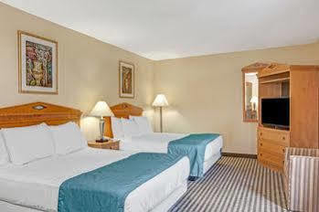 Whitney Inn & Suites Hamden Buitenkant foto