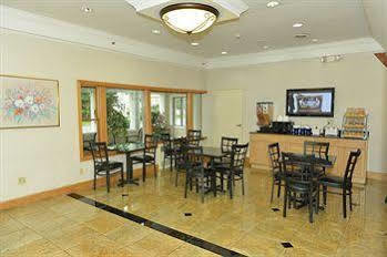 Whitney Inn & Suites Hamden Buitenkant foto